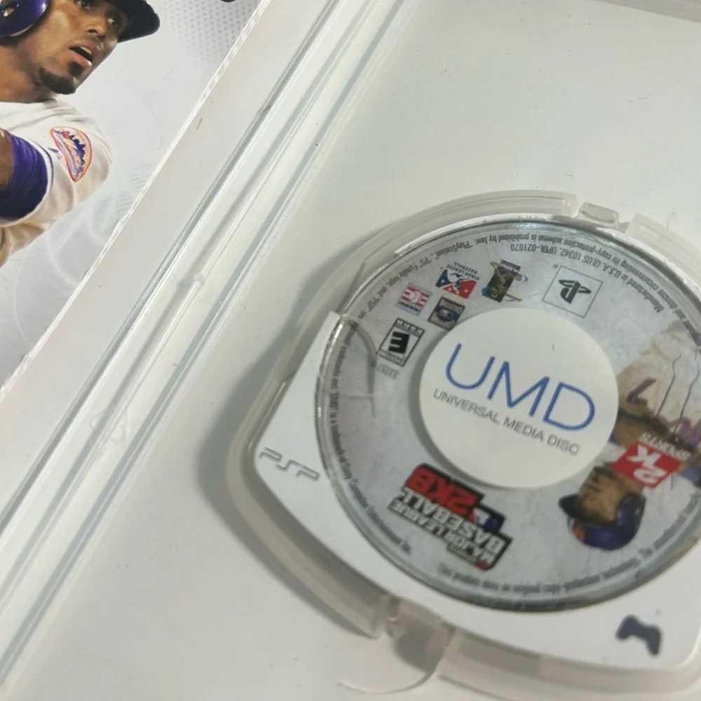 PSP Major League Baseball MLB 2K8 EA Sports Video Game